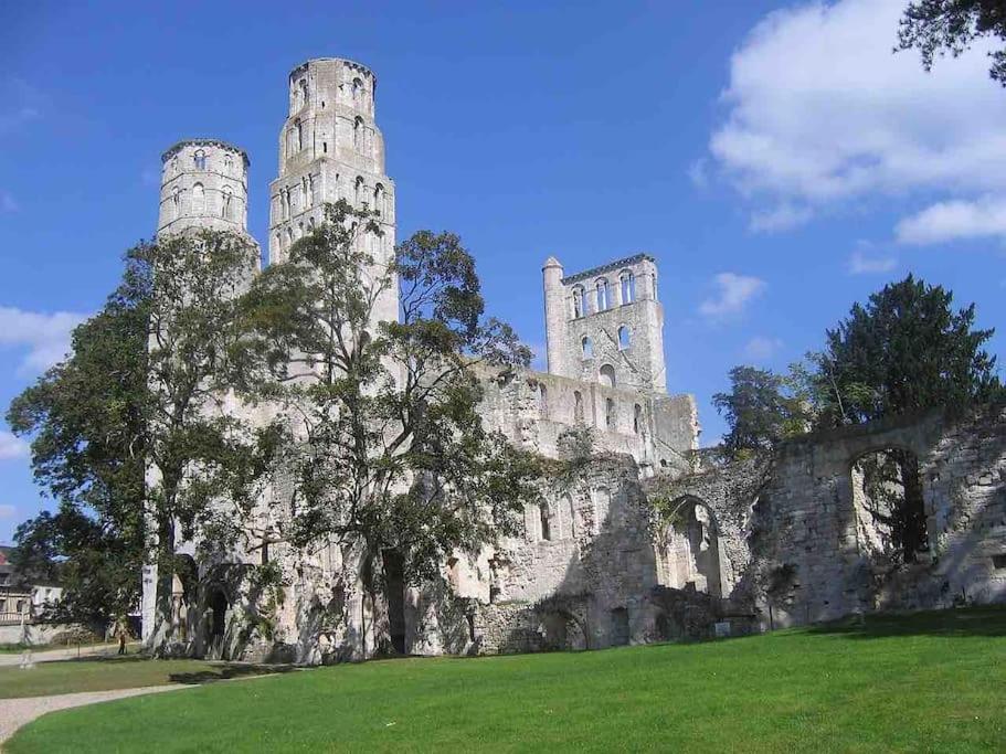 Chez Melanie, Pres De L'Abbaye Apartman Jumièges Kültér fotó